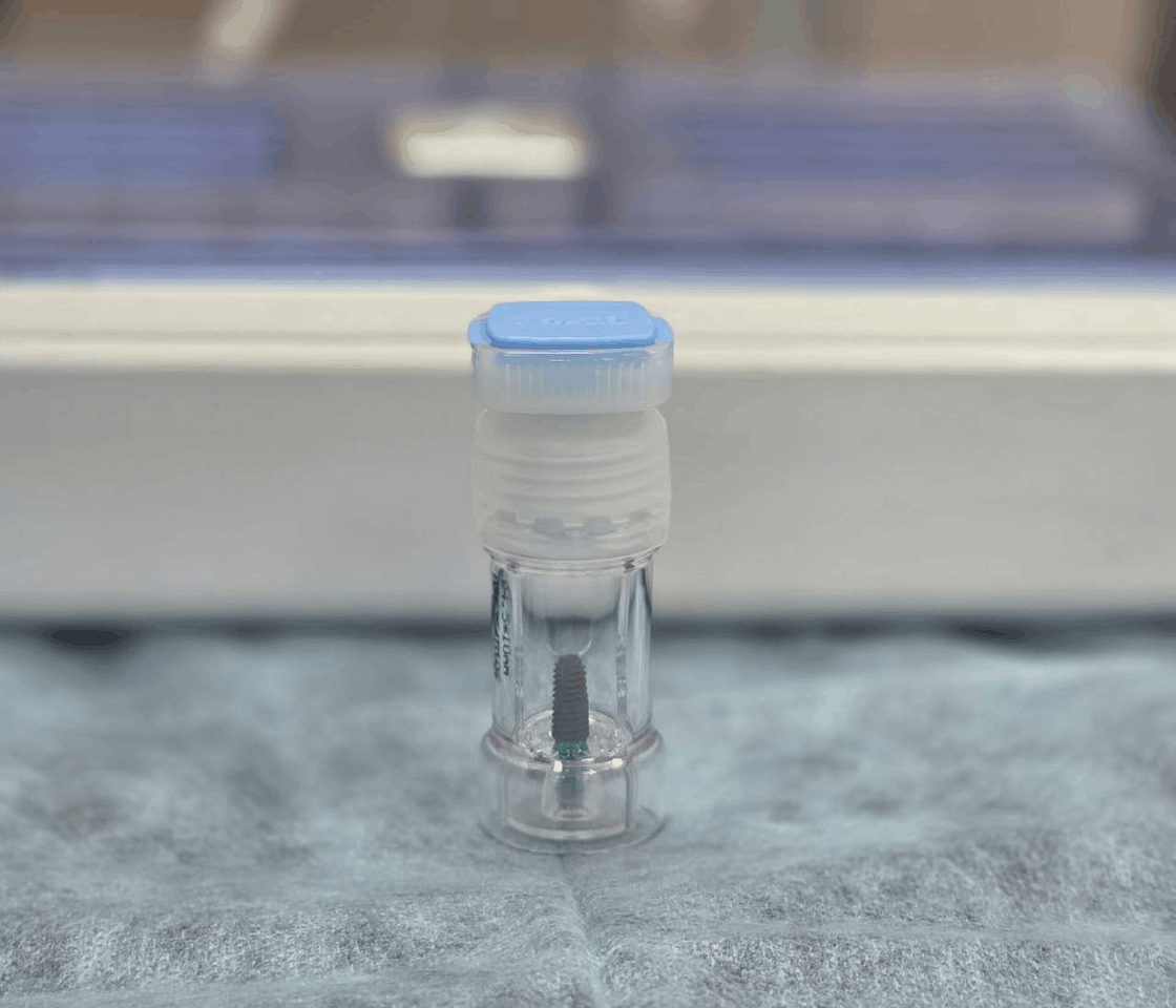 Имплантация зубов